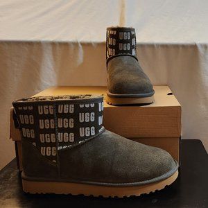Mini UGG Graphic Grey